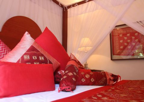 Beautiful colours, Deluxe Room, Kandy House